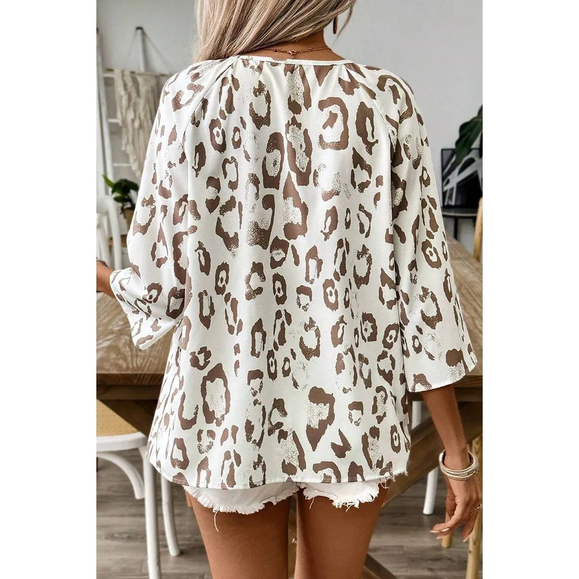 LEOPARD PRINT V-NECK SEVEN-POINT SLEEVE TOP: BLACK / (XL) 1