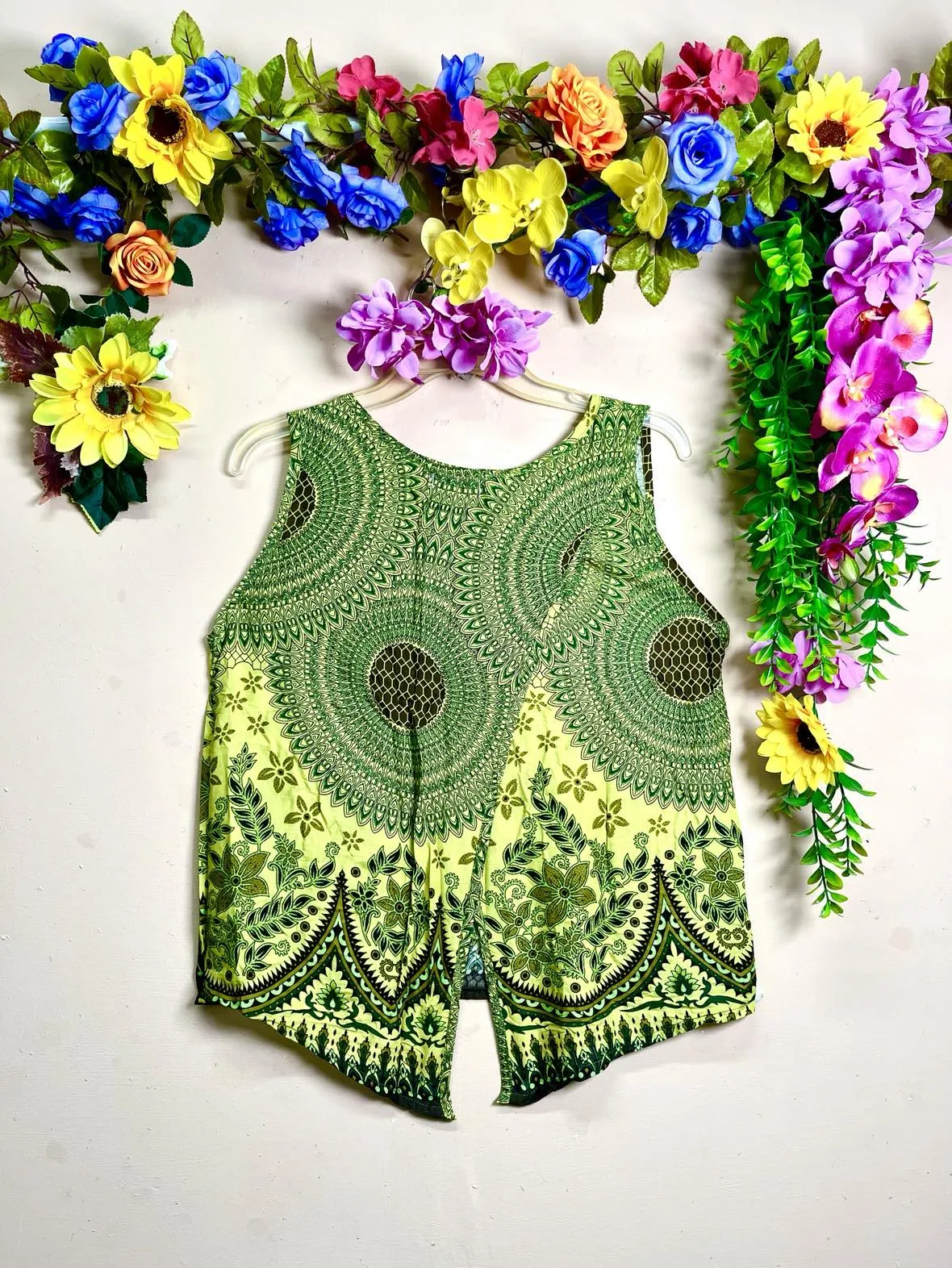 Thai Sleeveless Tank Top